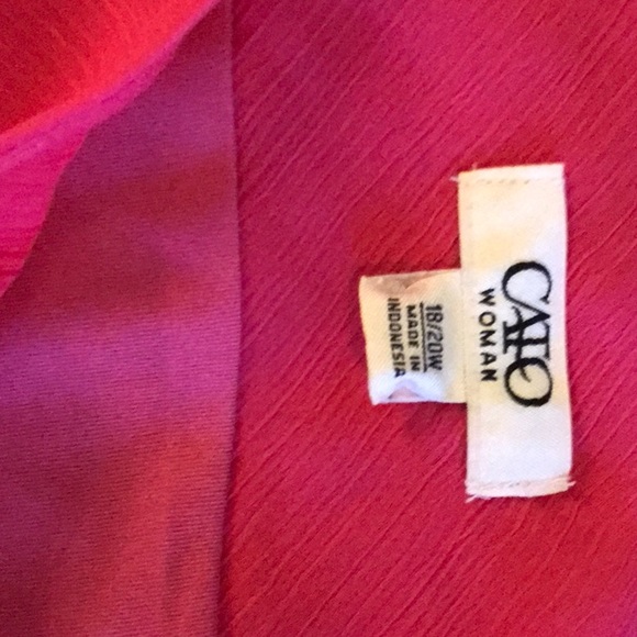 Hot pink blouse - Picture 2 of 5